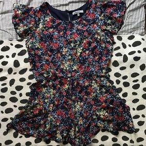 🌟Navy Floral print Bailey Blue Romper🌟 size L
